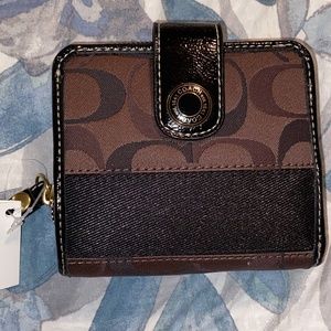 New ✨Authentic✨ Coach Signature Wallet